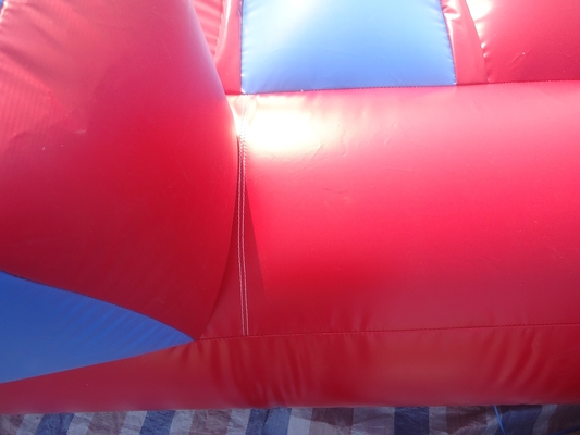 Yüksek Kaliteli PVC Şişme Dövüş Arenası Çocuk Gladiatör Dövüş Mahkemesi Sokağıyla Trampolin Parkları İçerir