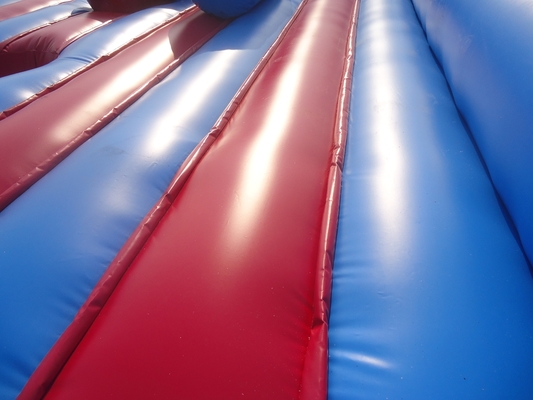 Yüksek Kaliteli PVC Şişme Dövüş Arenası Çocuk Gladiatör Dövüş Mahkemesi Sokağıyla Trampolin Parkları İçerir