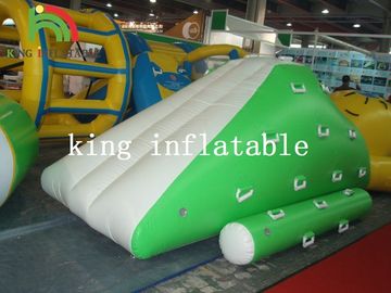 Slayt Yeşil Ve Beyaz Su Parkları İçin Şişme Mini Buzdağı