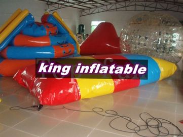 Blob Ball ile Kırmızı / Sarı / Mavi 0.9mm PVC Şişme Su Oyuncaklar / Satürn Slayt