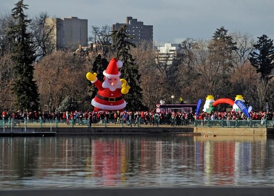 Yanmaz 210D Naylon Noel Tatili Şişme Noel Baba