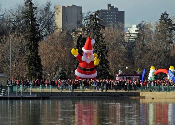 Yanmaz 210D Naylon Noel Tatili Şişme Noel Baba